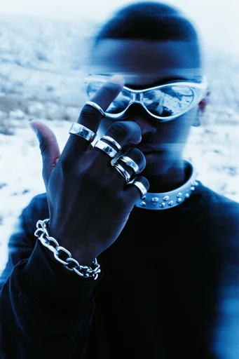 Icy Cybernetic Noir style reference image — chromatic aberration