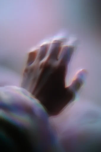 Ethereal Prismatic Blur style reference image — prismatic light leak